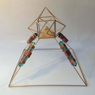 Piramide met octaeder 4 weavers