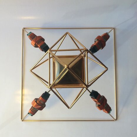 Piramide met octaeder 4 weavers